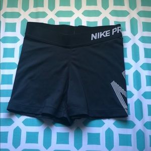 Back nike pros with Nike on them